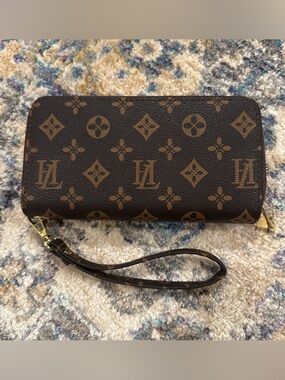 & Other Stories Brown Monogram Zip Wristlet Card Holder